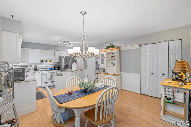 $299,500 | 5190 North Royale Drive, Imperial, MO 63052