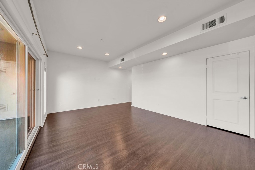 5450 Strand, Unit 202 Hawthorne, CA 90250 - Photo 19 of 75