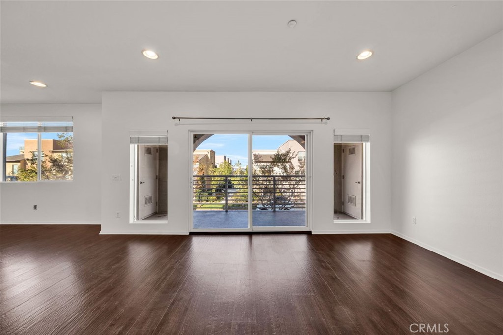 5450 Strand, Unit 202 Hawthorne, CA 90250 - Photo 22 of 75