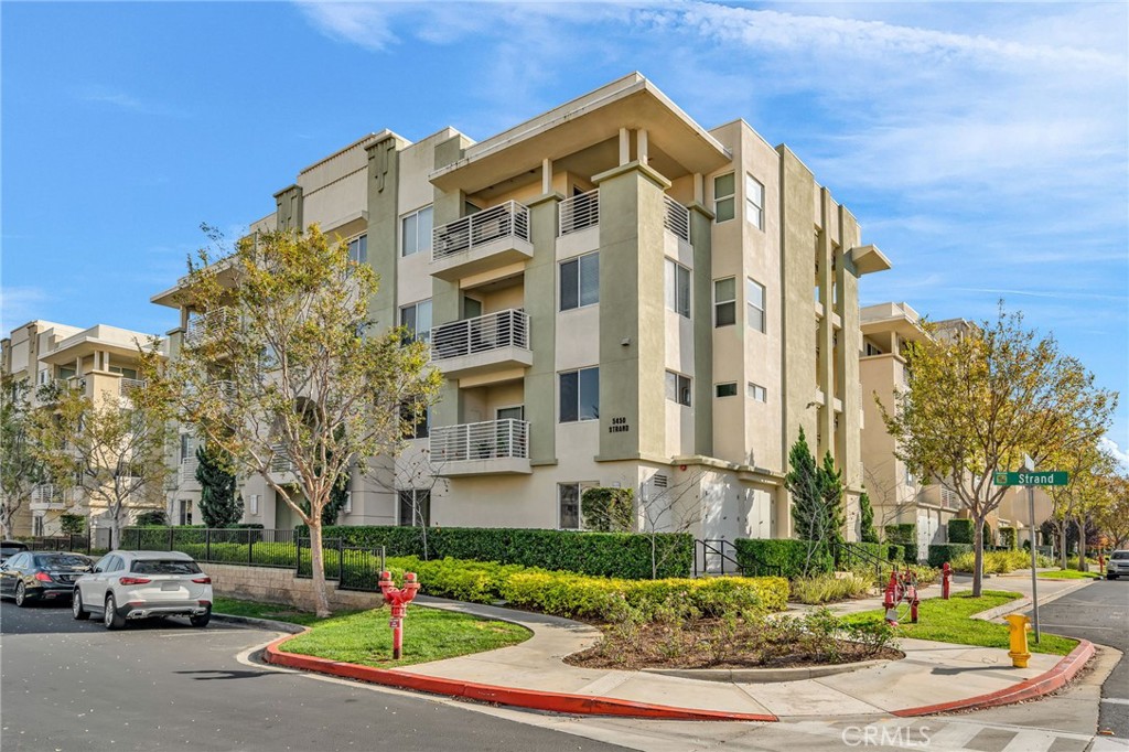 5450 Strand, Unit 202 Hawthorne, CA 90250 - Photo 4 of 75