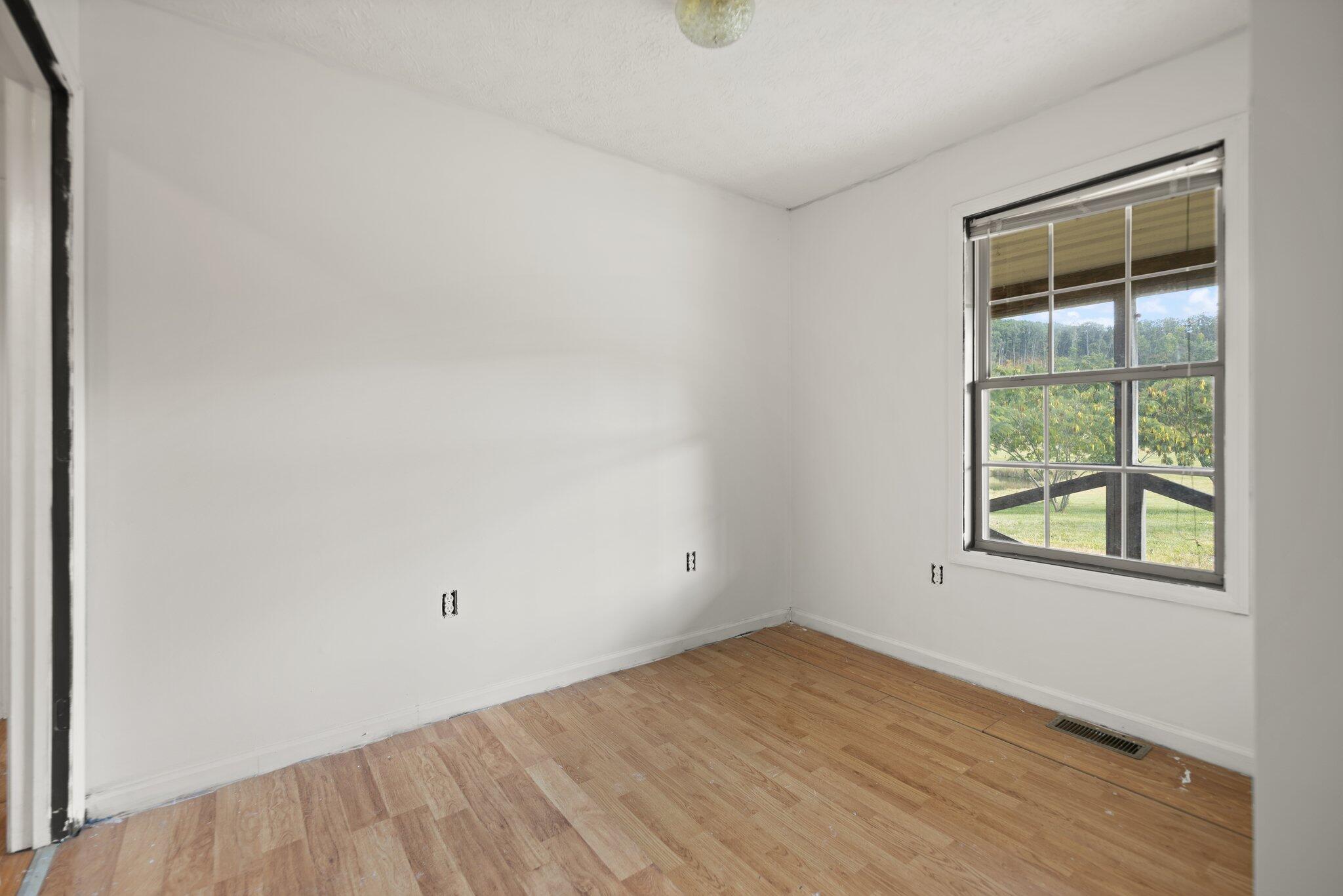 657 Mt Vernon Road Berea, KY 40403 - Photo 15 of 23 21-web-or-mls-118A0129