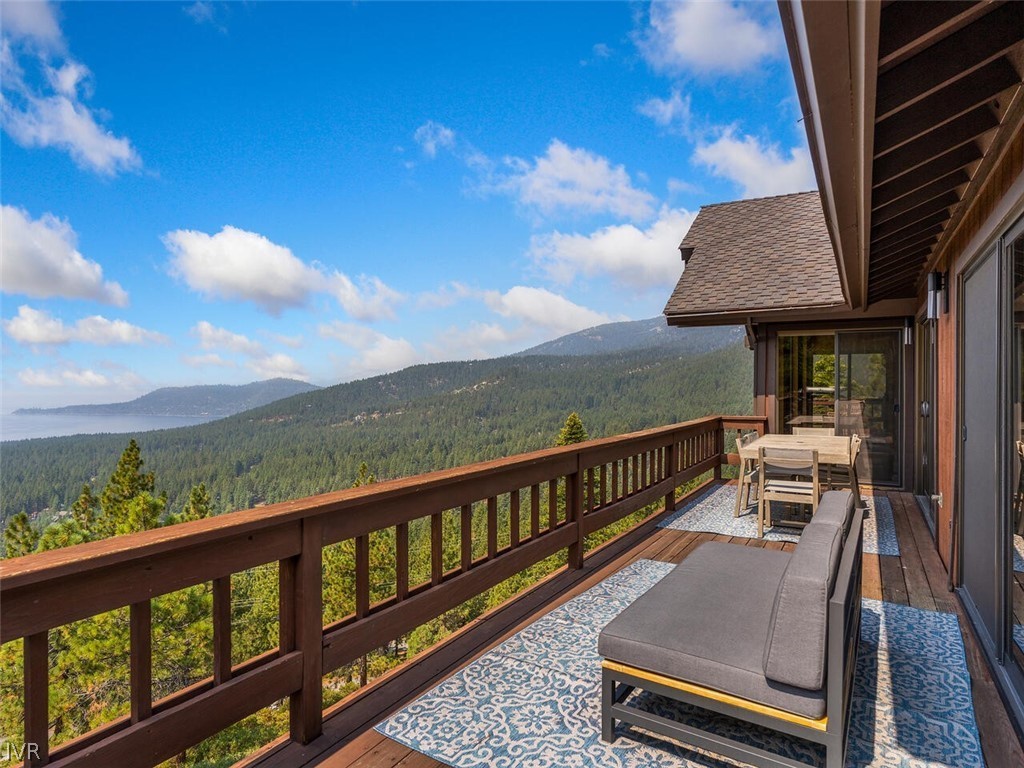751 Champagne Road Incline Village, NV 89451 - Photo 26 of 30 a view of a balcony with chairs
