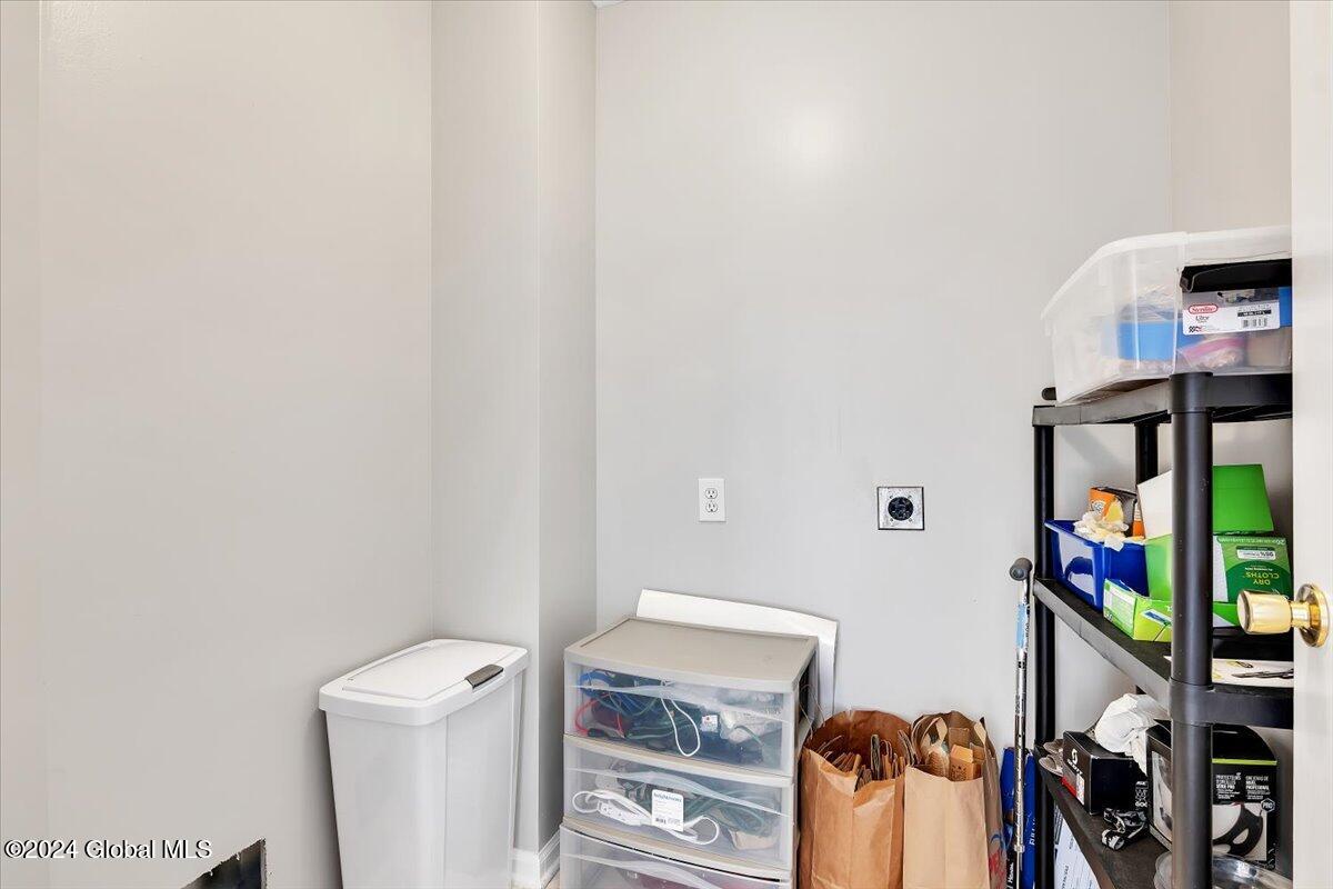 36 Falcon Chase Rensselaer, NY 12144 - Photo 23 of 47 23-P1256296
