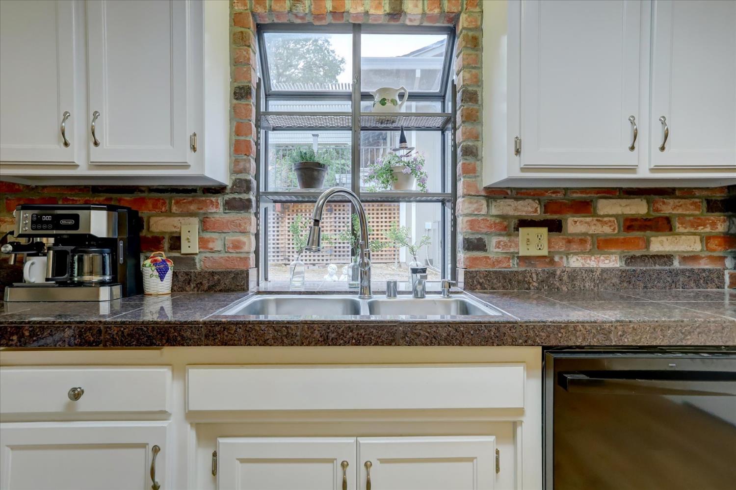 11219 Bobolink Way Auburn, CA 95602 - Photo 15 of 45