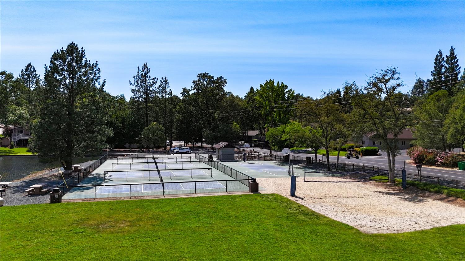 11219 Bobolink Way Auburn, CA 95602 - Photo 43 of 45 Community Picture