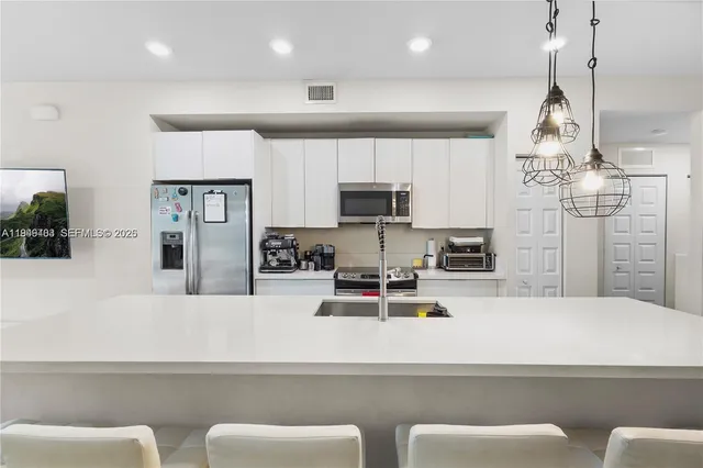 $3,450 | 7805 Northwest 104th Avenue, Unit 6, Doral, FL 33178