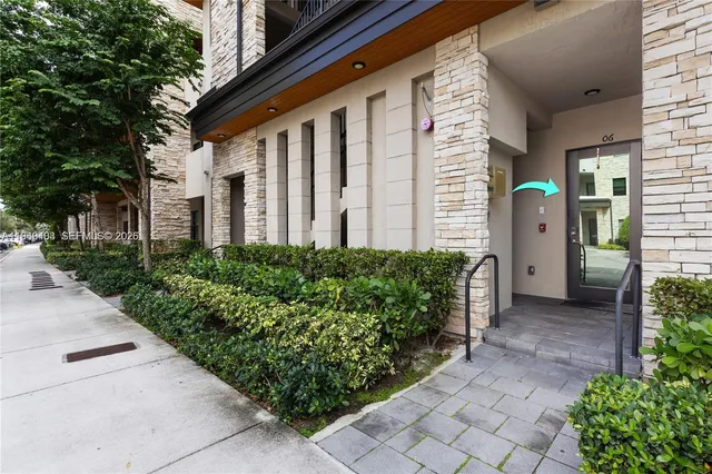 $3,450 | 7805 Northwest 104th Avenue, Unit 6, Doral, FL 33178