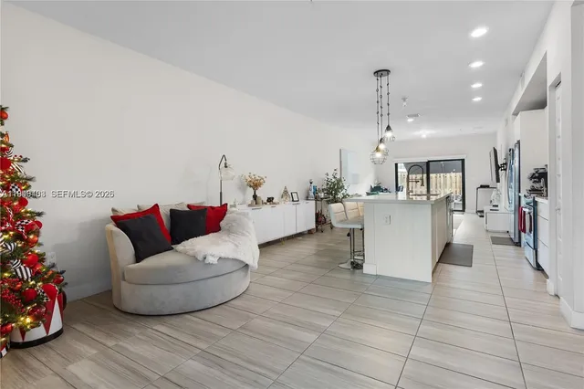 $3,450 | 7805 Northwest 104th Avenue, Unit 6, Doral, FL 33178