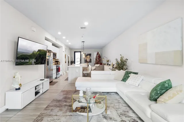 $3,450 | 7805 Northwest 104th Avenue, Unit 6, Doral, FL 33178