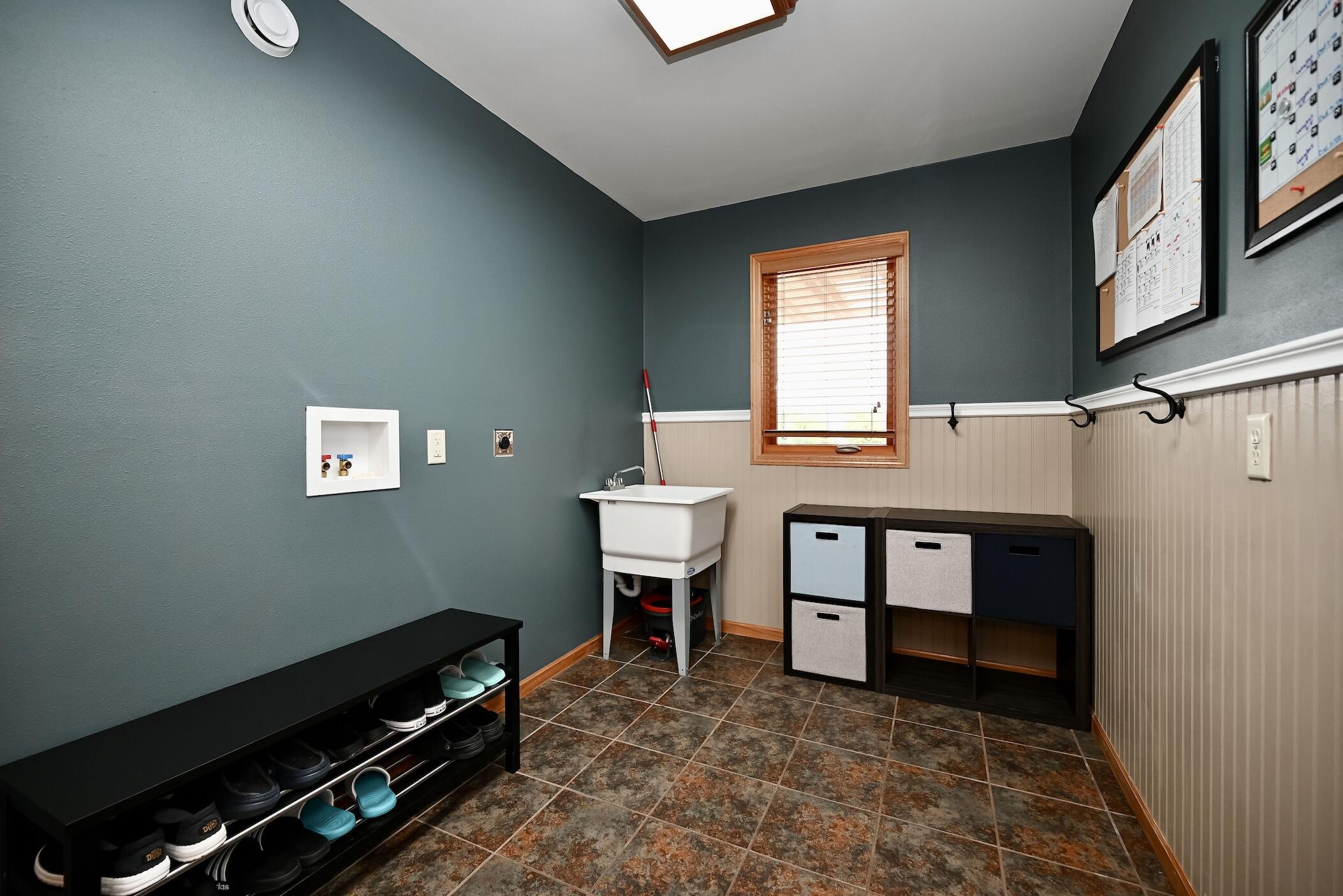 S2838 Fern Circle Milton, WI 54629 - Photo 22 of 55 21 Mudroom