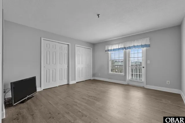 $400,000 | 207 Queen Elizabeth Avenue, Unit 17, Manteo, NC 27954