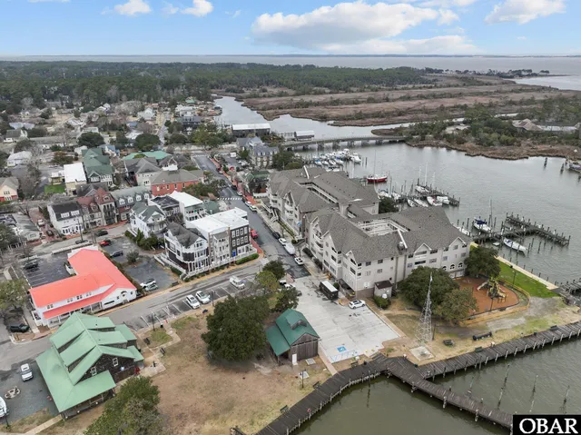 $400,000 | 207 Queen Elizabeth Avenue, Unit 17, Manteo, NC 27954