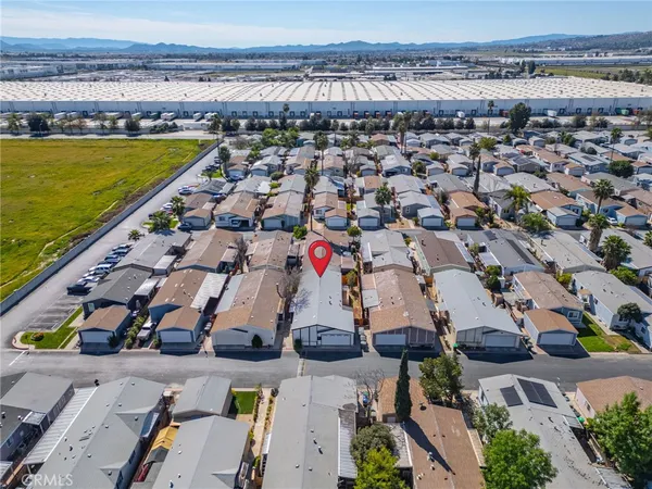 an aerial view of residential building and lake view