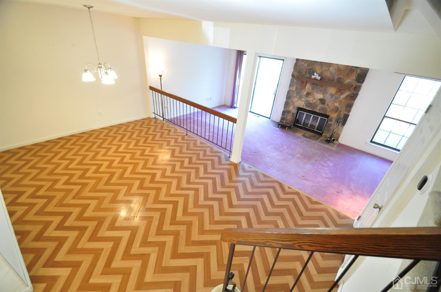 502 Timber Oaks Road Edison, NJ 08820 - Photo 3 of 21