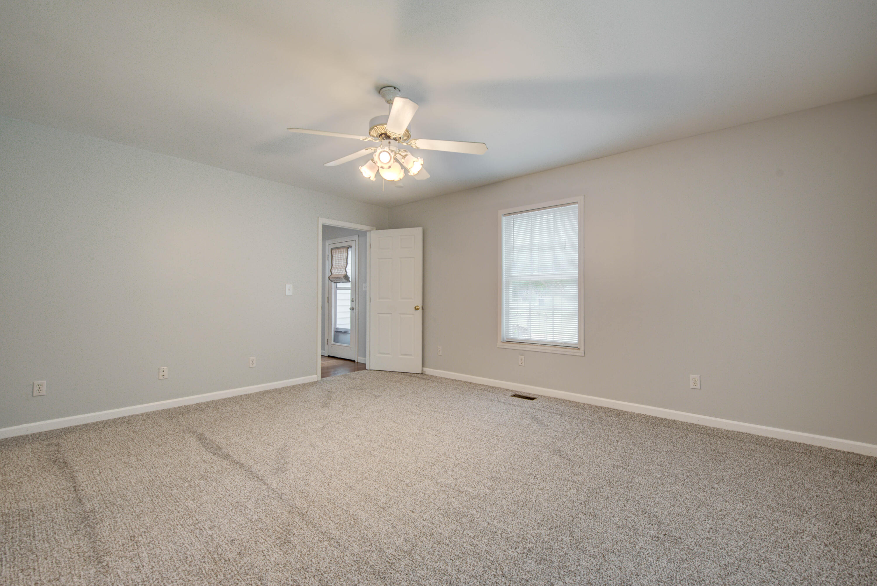 104 Thelma Road Oak Ridge, TN 37830 - Photo 14 of 28 14