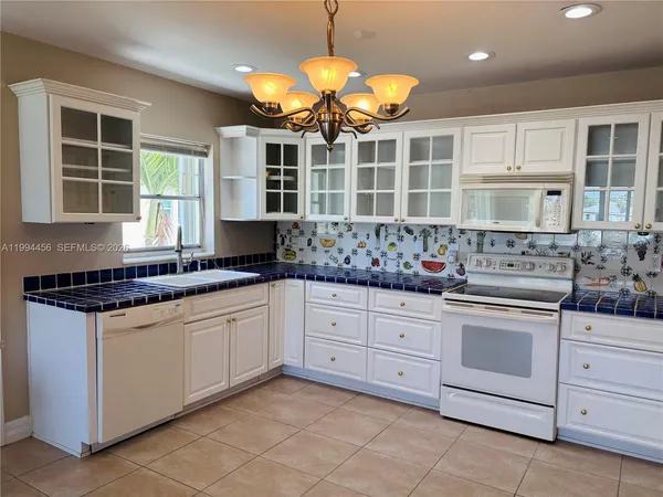 $1,850 | 1323 Bayshore Drive, Unit 203, Fort Pierce, FL 34949