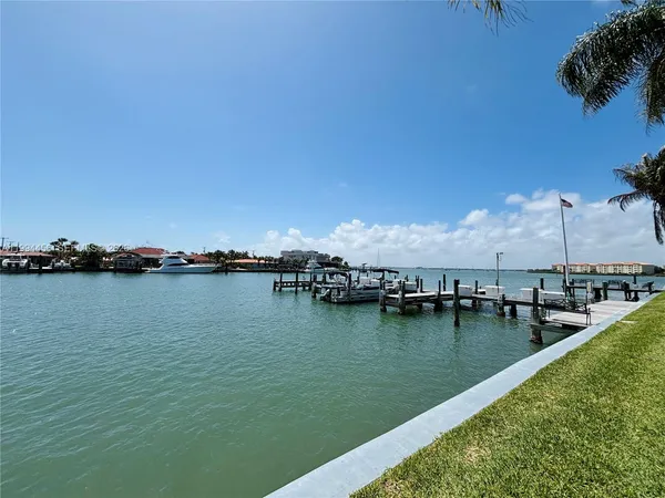$1,850 | 1323 Bayshore Drive, Unit 203, Fort Pierce, FL 34949