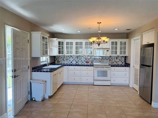 $1,850 | 1323 Bayshore Drive, Unit 203, Fort Pierce, FL 34949