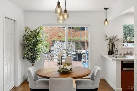 $989,000 | 1230 Cambridge Street, Novato, CA 94947