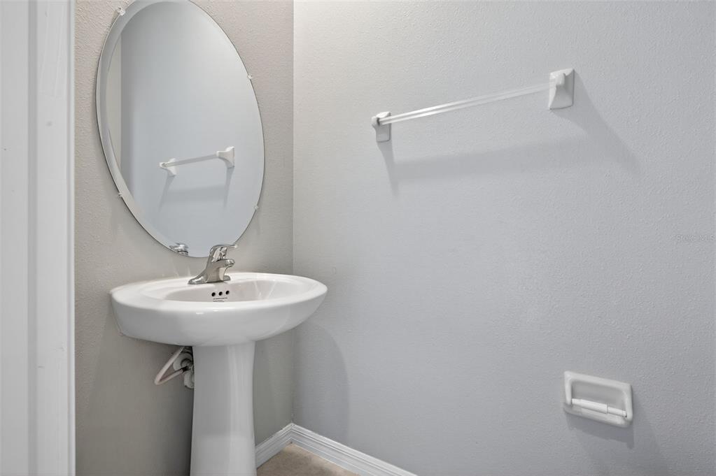 31967 Blue Passing Loop Wesley Chapel, FL 33545 - Photo 11 of 25