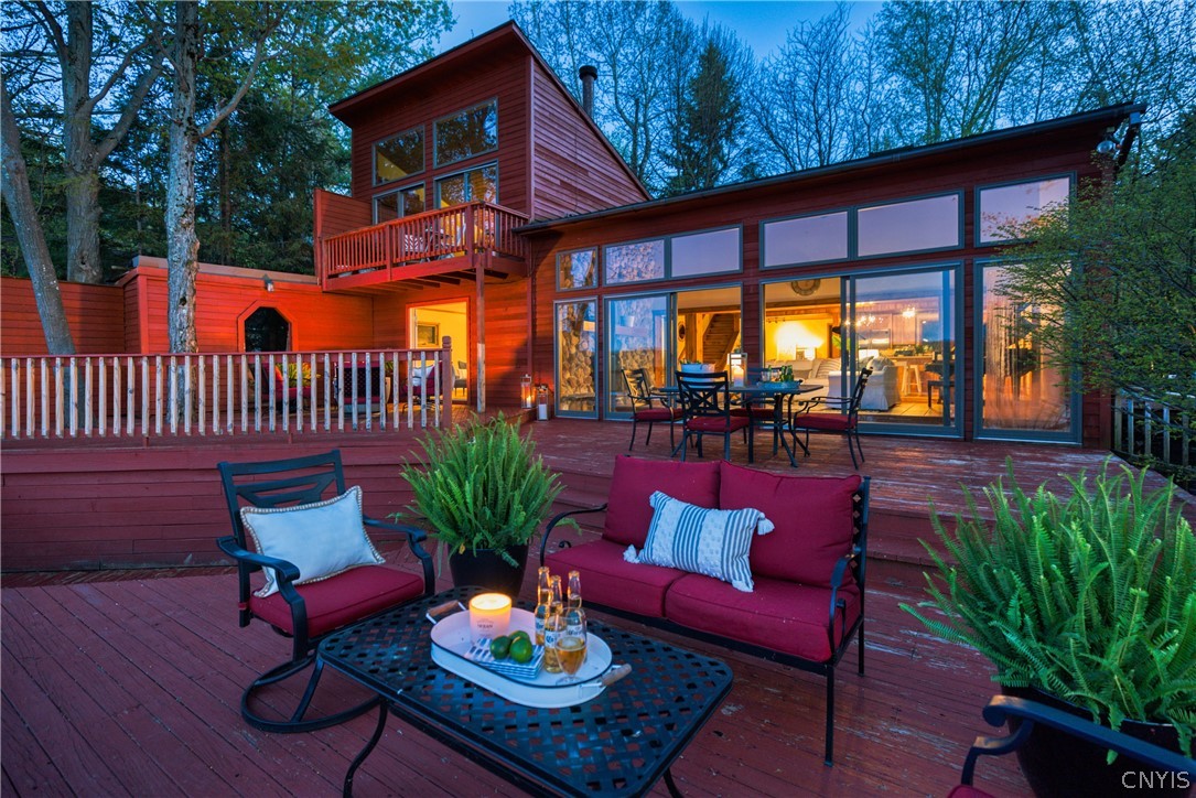 73 Carlton's Cliff Skaneateles, NY 13152 - Photo 1 of 45