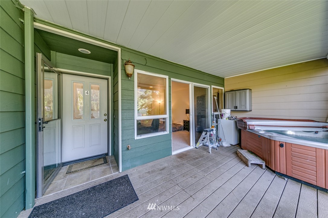 331 # 4 Maple Grove Rd Port Port Angeles, WA 98363 - Photo 3 of 40 Gallery Image 3