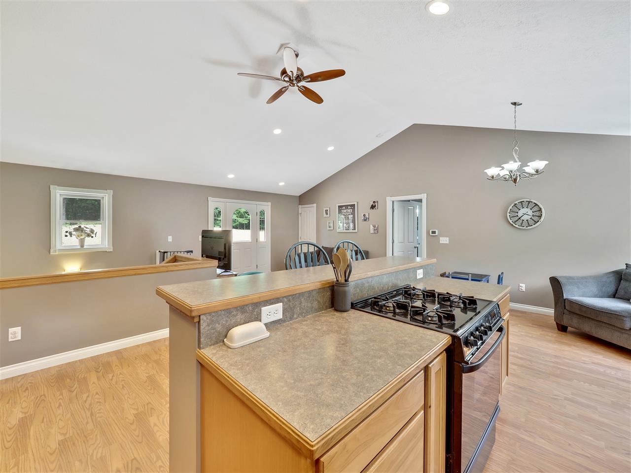 5332 Hanna Road Williamsburg, MI 49690 - Photo 6 of 26 1877554-5.JPG