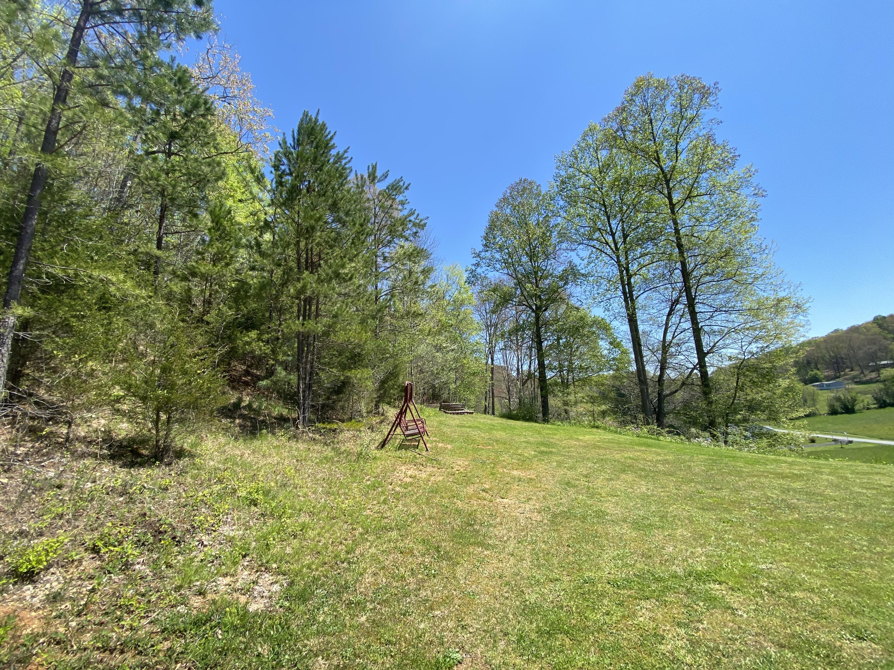 324 Pierce Road Speedwell, TN 37870 - Photo 4 of 32 A4F1E2B0-8D89-48A1-BD24-3A5017E7E1F8