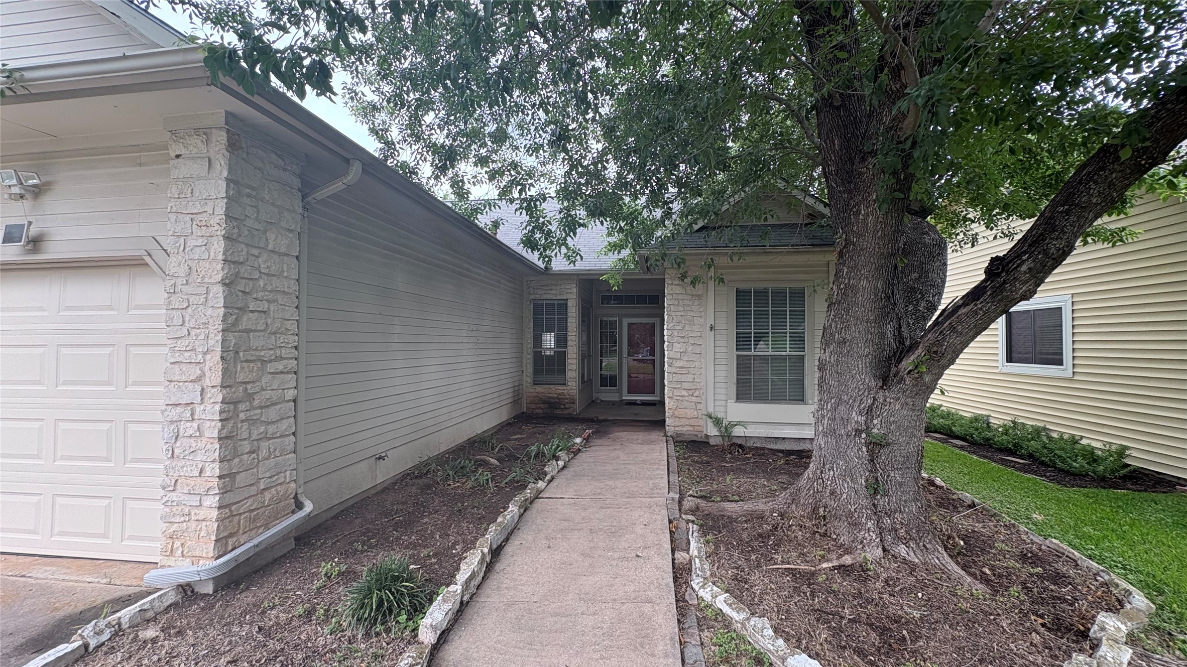 12506 Turkey Ridge Court Austin, TX 78729 - Photo 2 of 25
