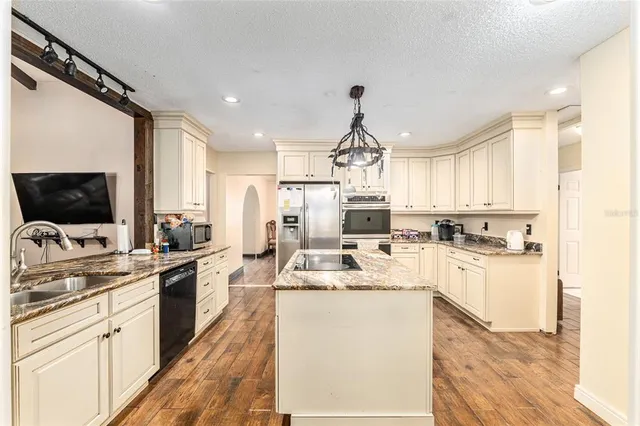 $499,000 | 2528 Southeast 15th Street, Ocala, FL 34471