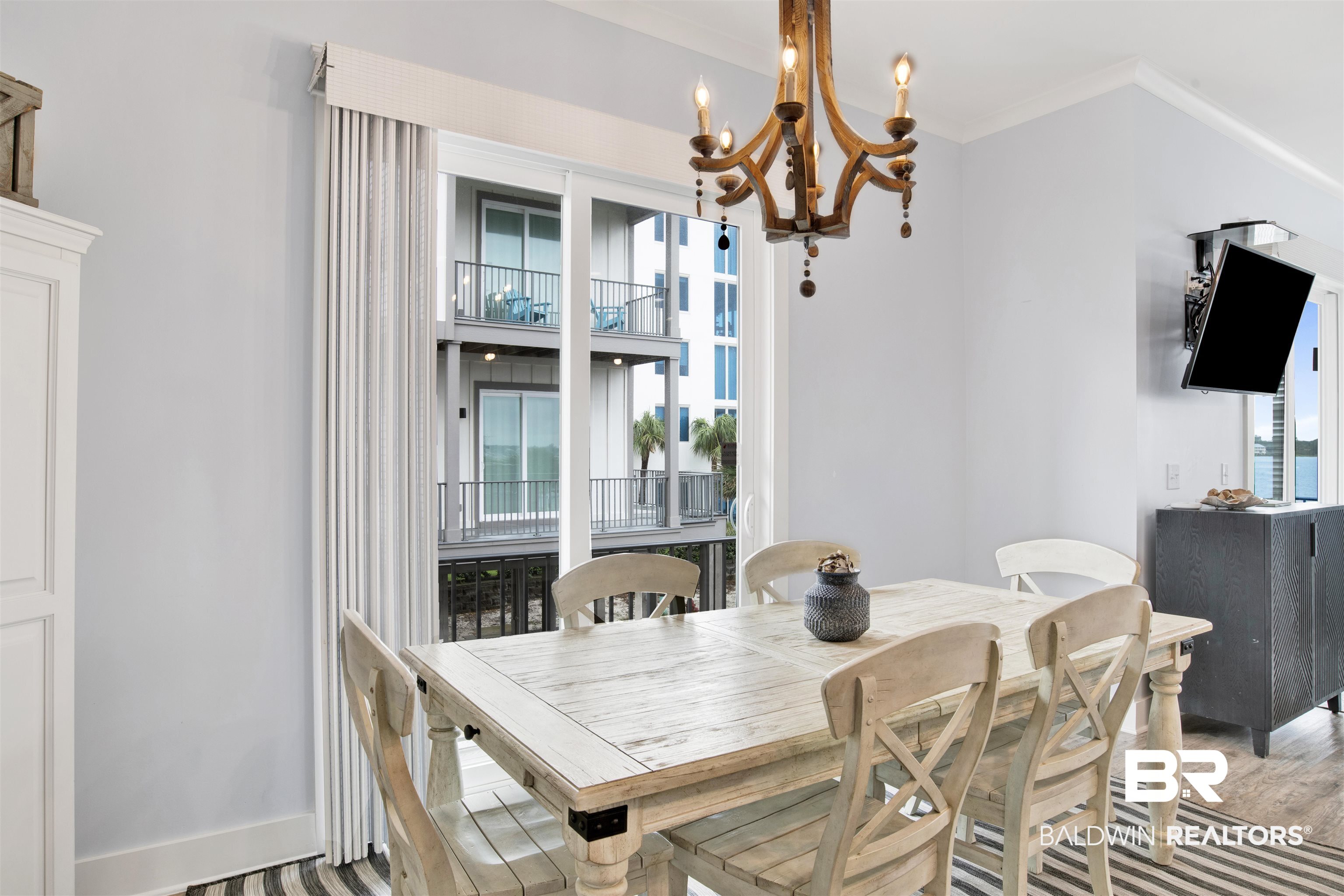 1932 West Beach Boulevard, Unit R Gulf Shores, AL 36542 - Photo 18 of 29 Dining Area