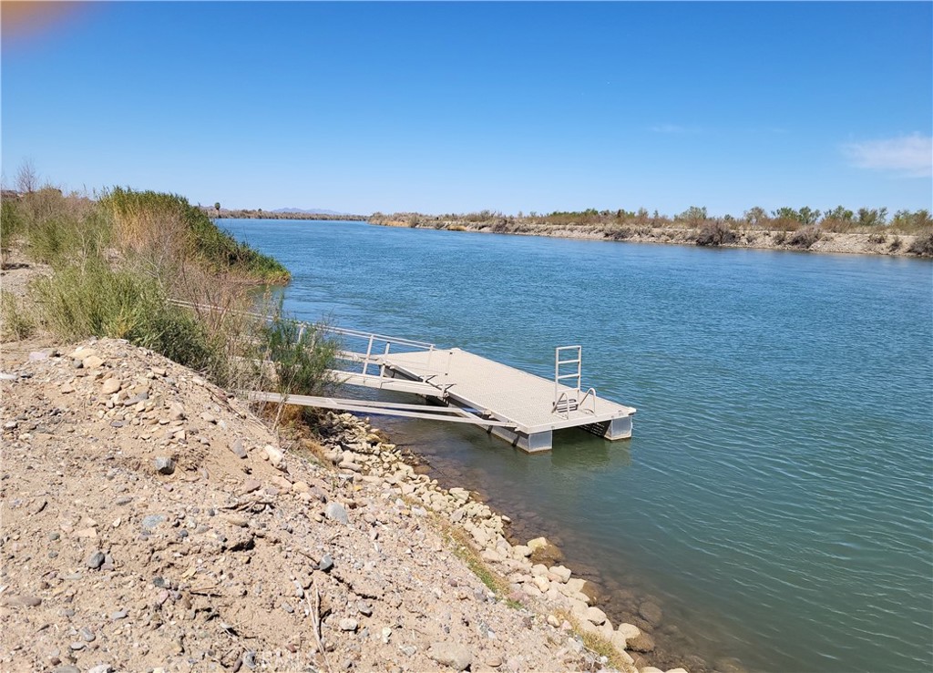 2678 Rio Vista Way Winterhaven, CA 92283 - Photo 2 of 15 Property's private dock