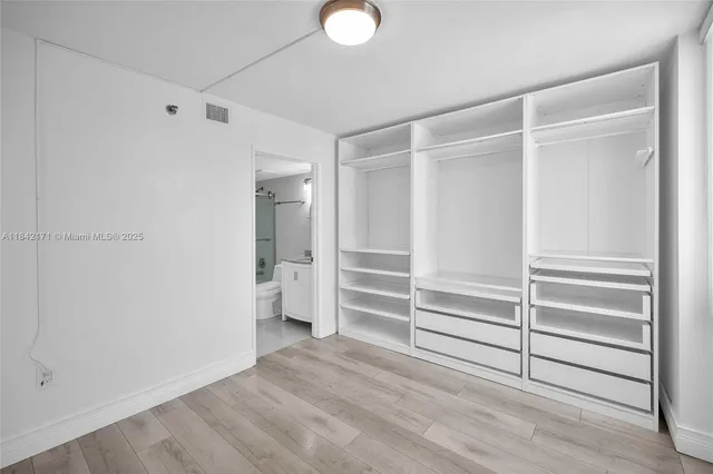 $334,900 | 850 North Miami Avenue, Unit W1804, Miami, FL 33136