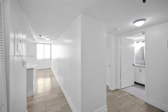 $334,900 | 850 North Miami Avenue, Unit W1804, Miami, FL 33136