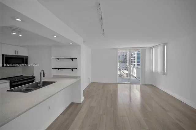 $334,900 | 850 North Miami Avenue, Unit W1804, Miami, FL 33136