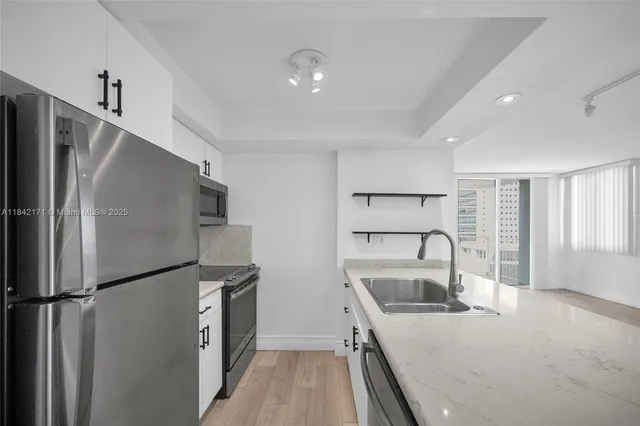 $334,900 | 850 North Miami Avenue, Unit W1804, Miami, FL 33136