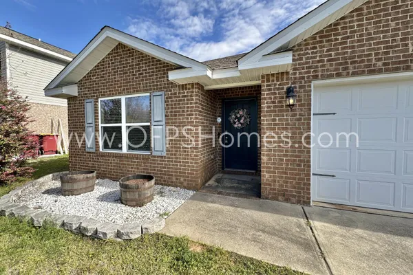 $2,300 | 812 Moorhen Way, Crestview, FL 32539