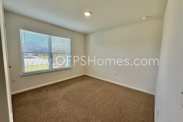 $2,300 | 812 Moorhen Way, Crestview, FL 32539