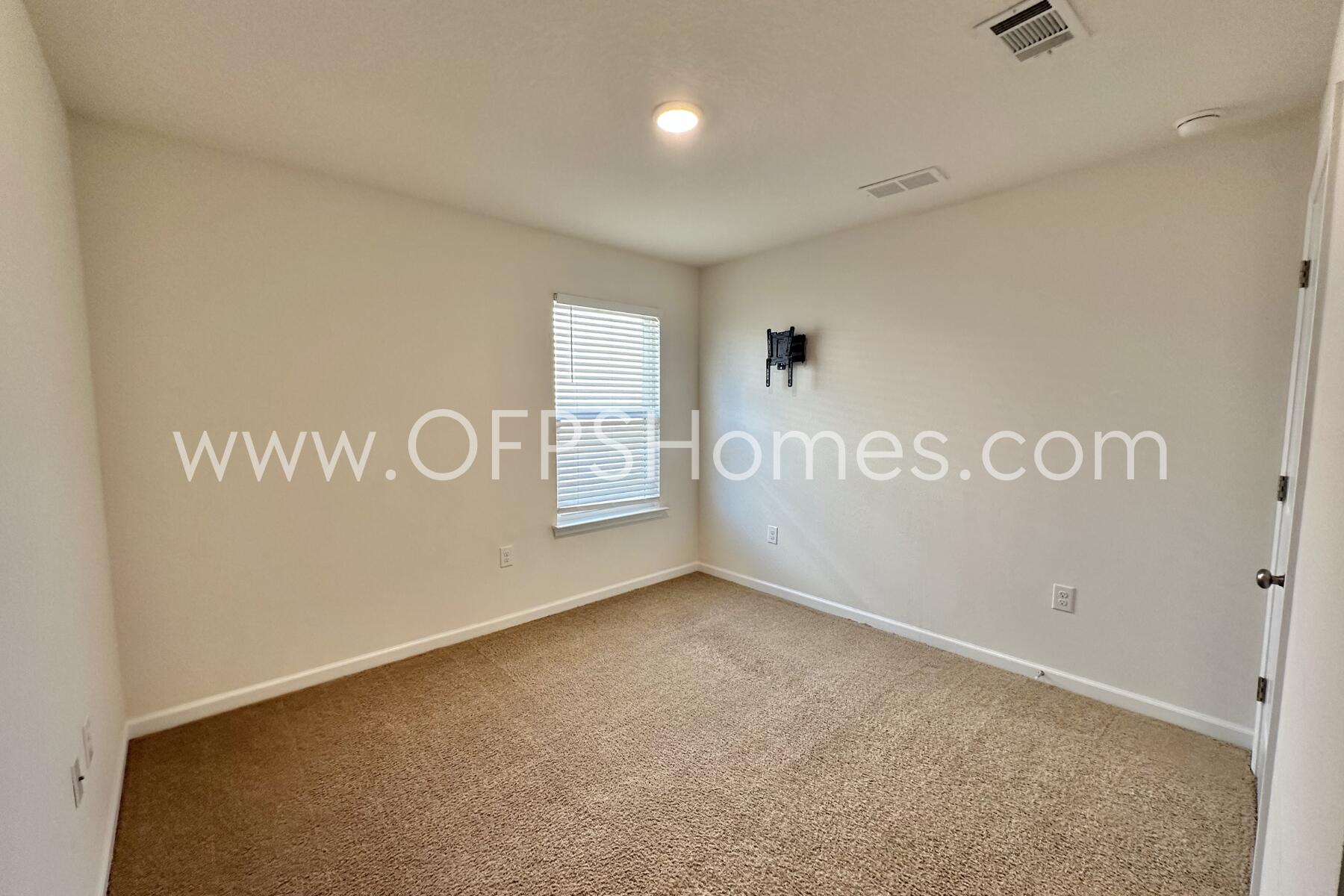 812 Moorhen Way Crestview, FL 32539 - Photo 10 of 28 9