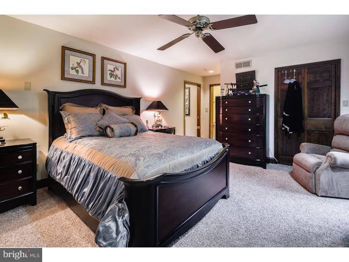 1025 Wayne Road Barrington, NJ 08033 - Photo 14 of 25 Gallery Image 14