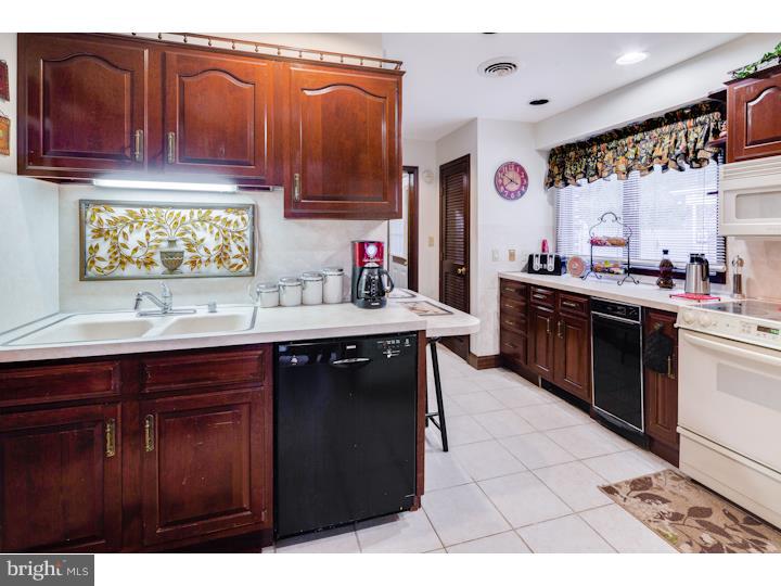 1025 Wayne Road Barrington, NJ 08033 - Photo 16 of 25 Gallery Image 16
