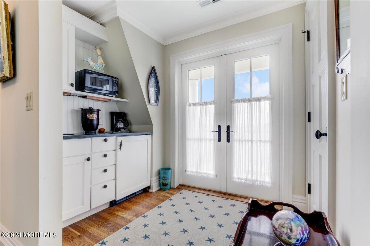 225 Channel Lane Mantoloking, NJ 08738 - Photo 42 of 85 Hall Wet Bar