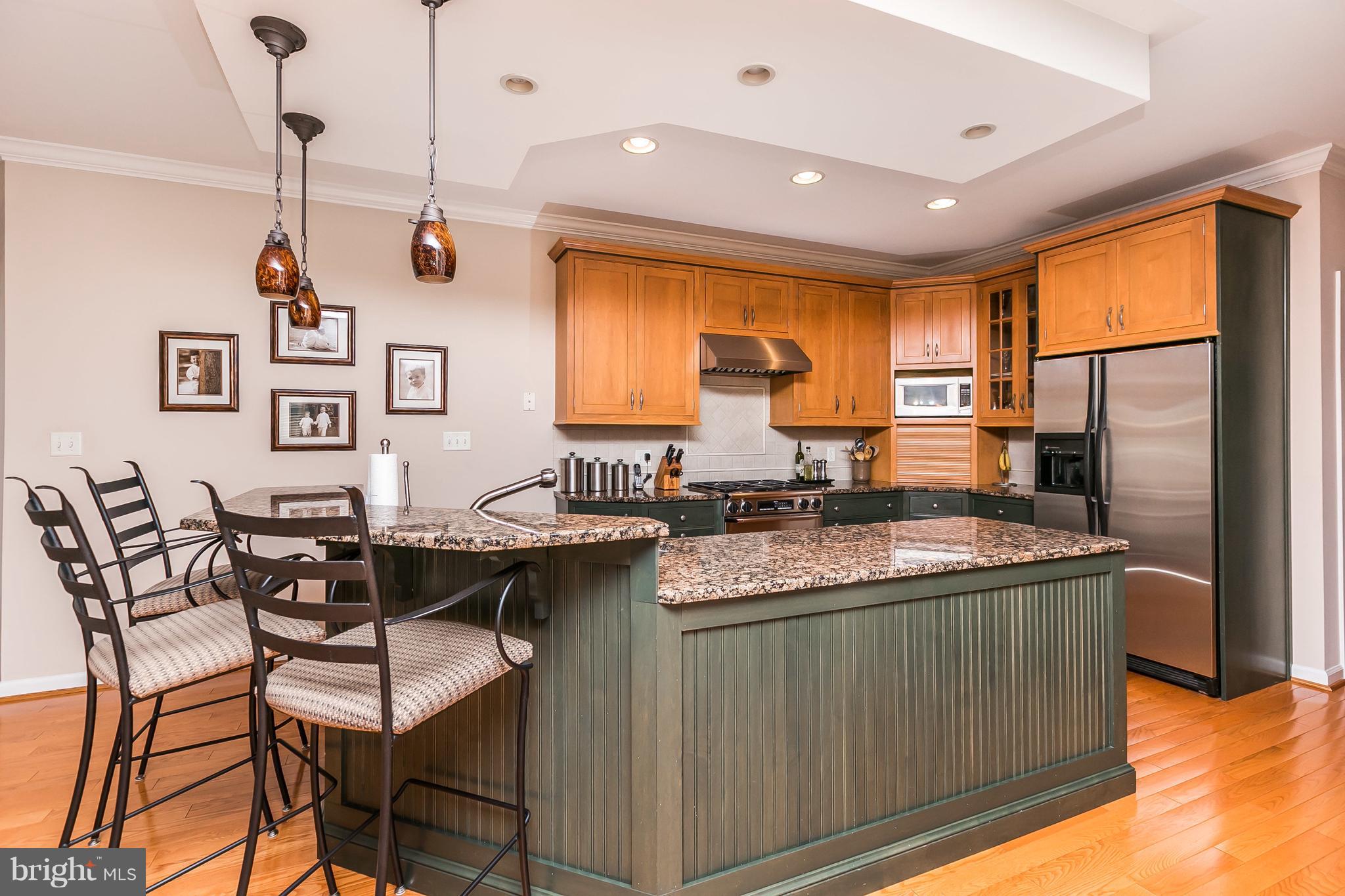 Kitchen with breakfast bar.