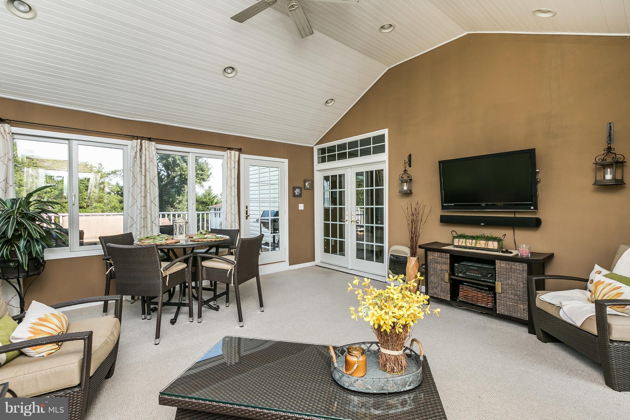 4704 White Marsh Road Baltimore, MD 21237 - Photo 19 of 60 Sunroom
