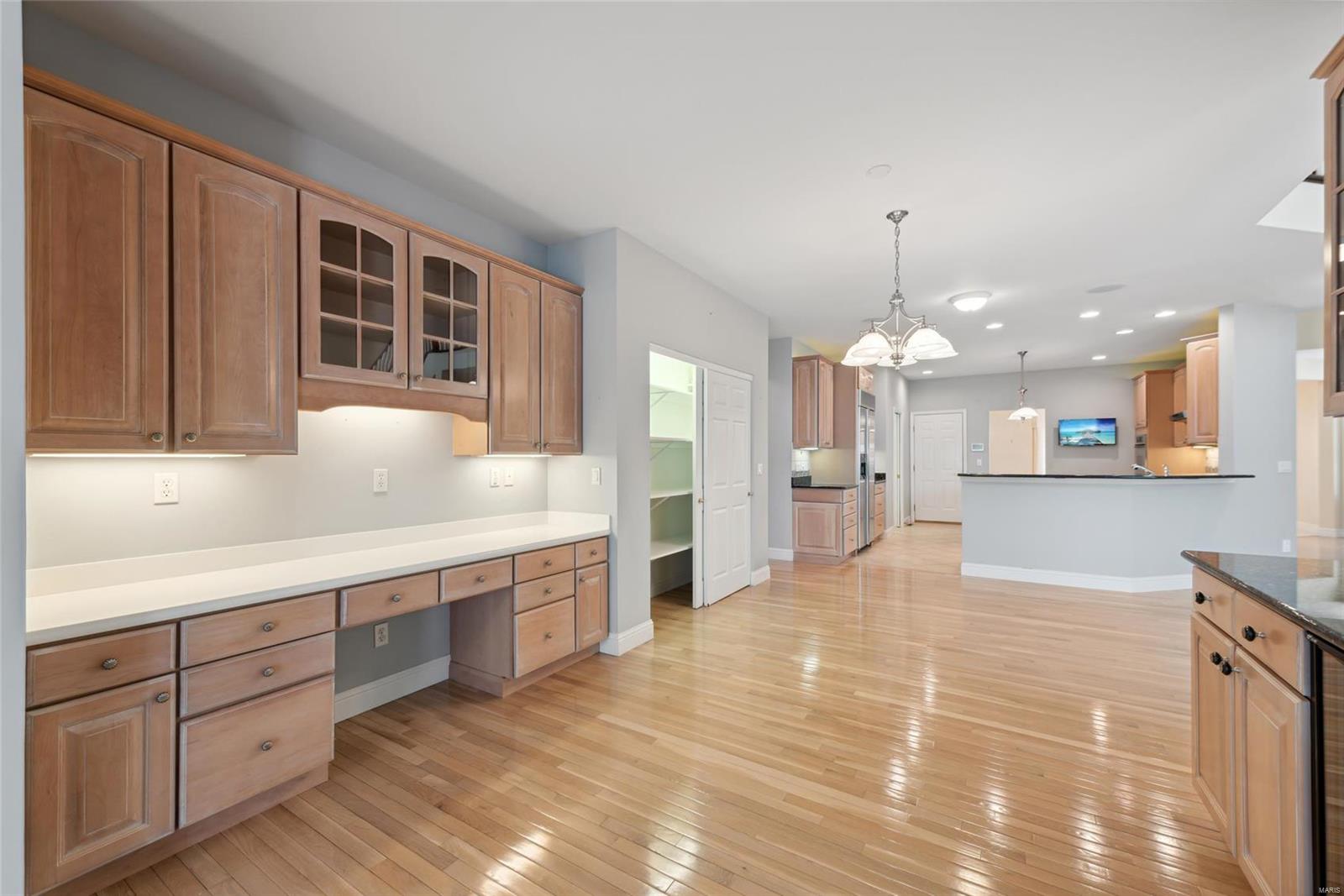 10127 Tanbridge Road St. Louis, MO 63128 - Photo 12 of 35 Gallery Image 12