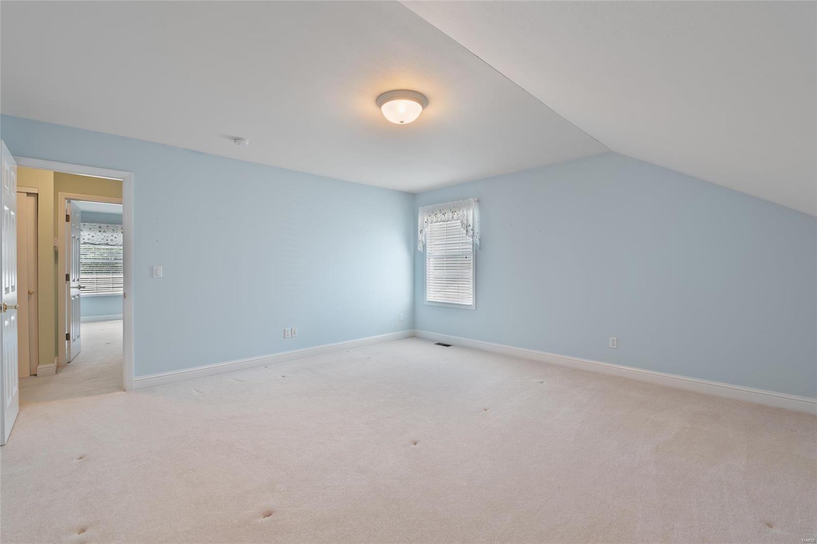10127 Tanbridge Road St. Louis, MO 63128 - Photo 25 of 35 Gallery Image 25