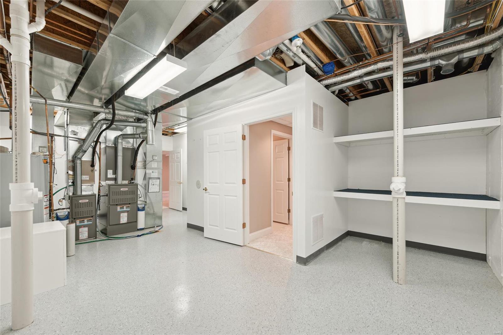 10127 Tanbridge Road St. Louis, MO 63128 - Photo 31 of 35 Gallery Image 31