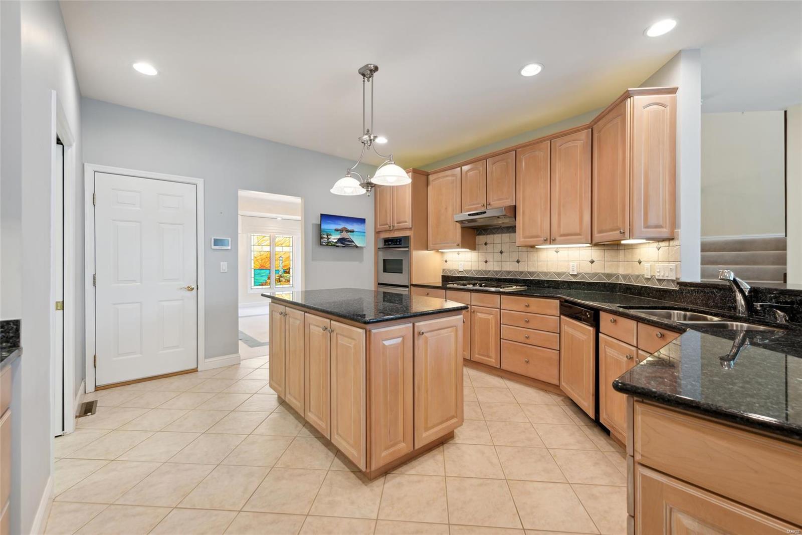 10127 Tanbridge Road St. Louis, MO 63128 - Photo 8 of 35 Gallery Image 8