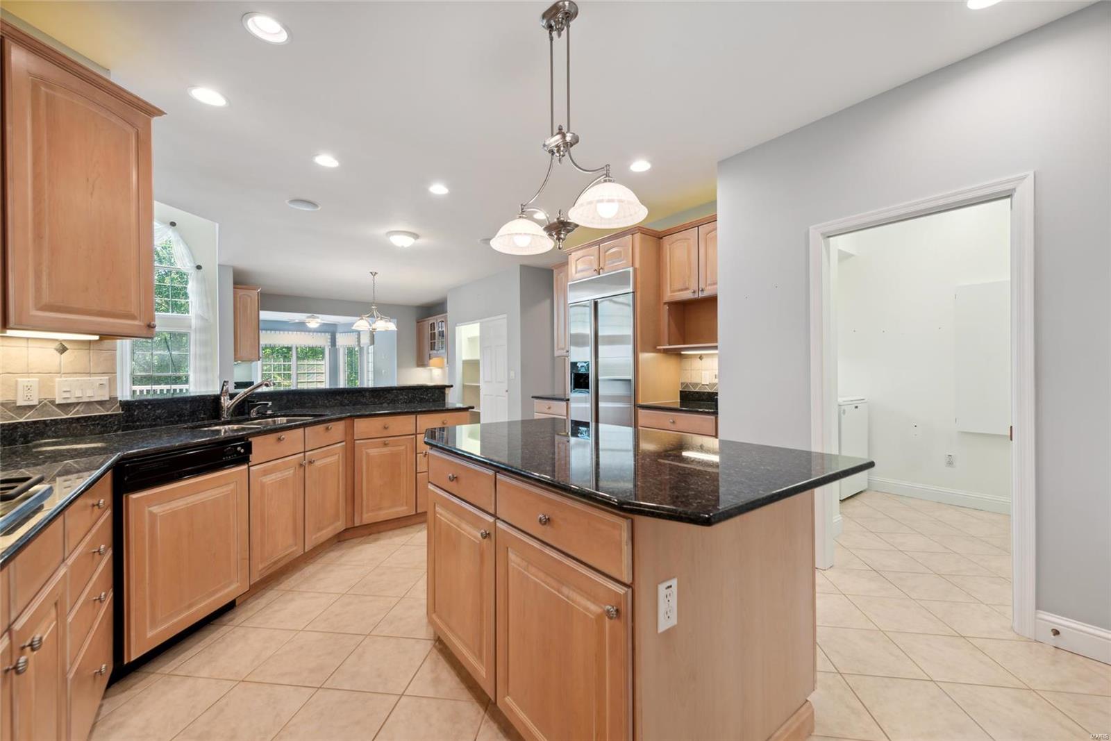 10127 Tanbridge Road St. Louis, MO 63128 - Photo 9 of 35 Gallery Image 9