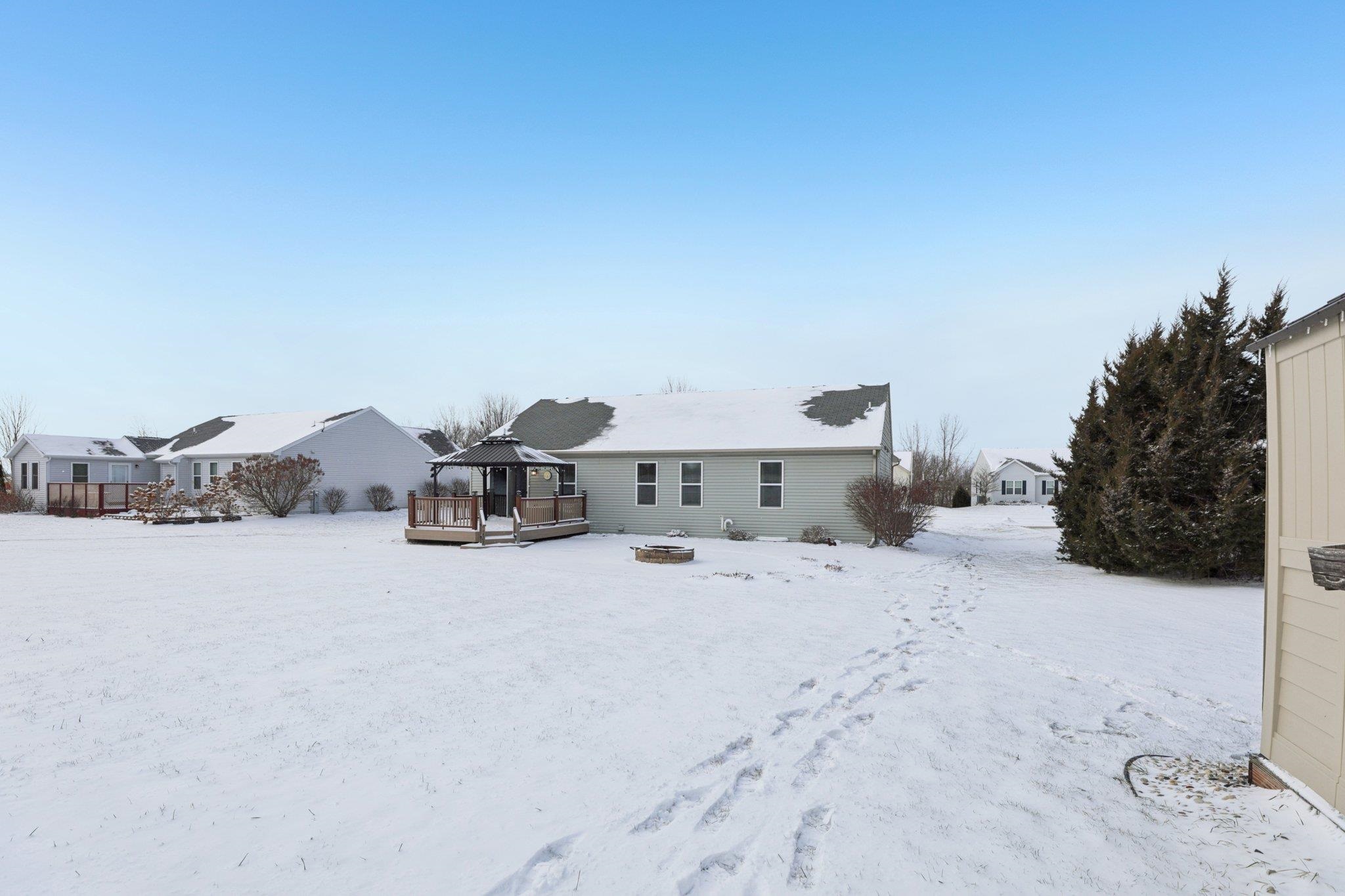 104 Ridgeline Drive Columbus, WI 53925 - Photo 34 of 44